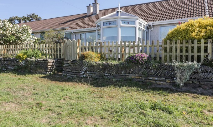 Goonhavern Cottage | DUNE HAVEN, pet friendly, with open fire in Perranporth