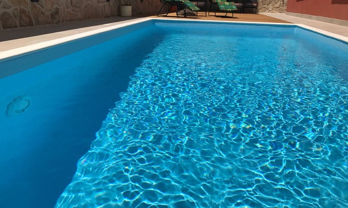 Preko Apartment | Duplex Apartment, with Private Heated Outdoor Pool, 300 meters from sea