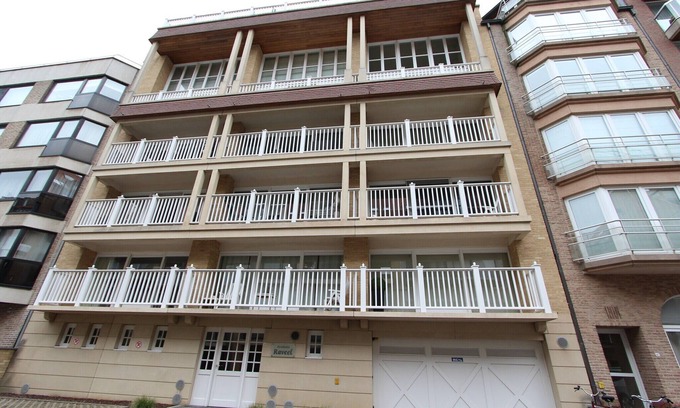 Knokke Apartment | Duplex in Knokke near North Sea Beach