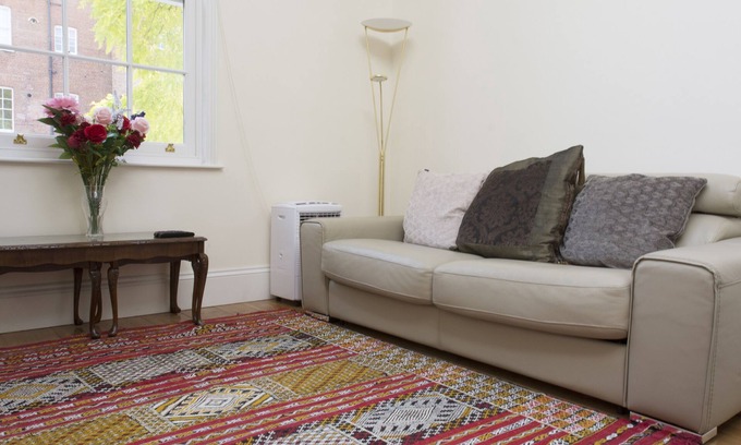 Leamington Spa Apartment | Duplex, stylish apartment in Leamington Spa