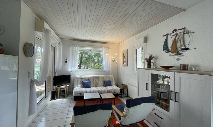 Soustons Apartment | Duplex with Pool & Tennis, Near Beach, Sleeps 6, Parking Included