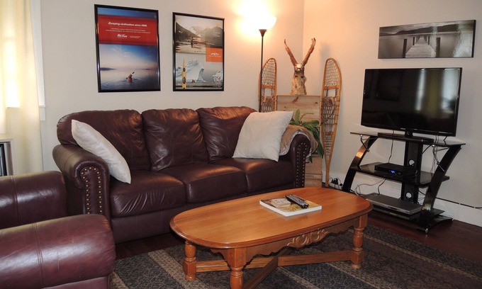 Milford House | Eagle River Waterfront, Fishing, kayaks, paddleboards, updated, near Dreams Park