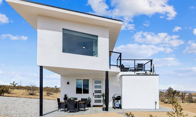 Yucca Valley House | Eagles View Desert House & Hot Tub - Serene & Stylish Retreat - near Joshua Tree