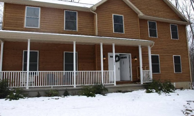 Sybertsville House | Eaglrock Resort "MEMBERS" !ONLY! Proof please.