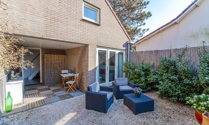 Zandvoort Cabin | Easy Stay Behind The Beach with privat parking