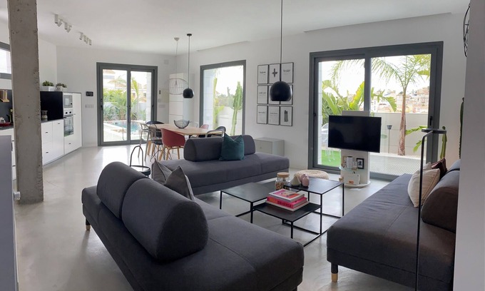 San Miguel de Salinas House | EBLI CORNER