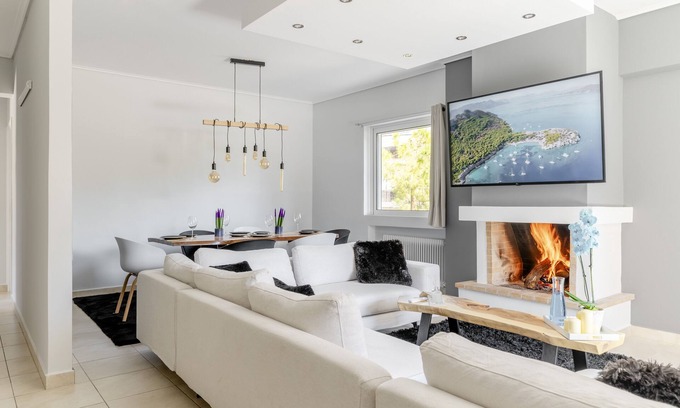 Khalandrion Apartment | Eclipse Marousi Ring