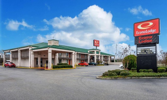 Athens Cabin | Econo Lodge