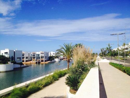 Cherrat Apartment | Eden Island Bouznika : Private beach, Swimming pool, Comfort.