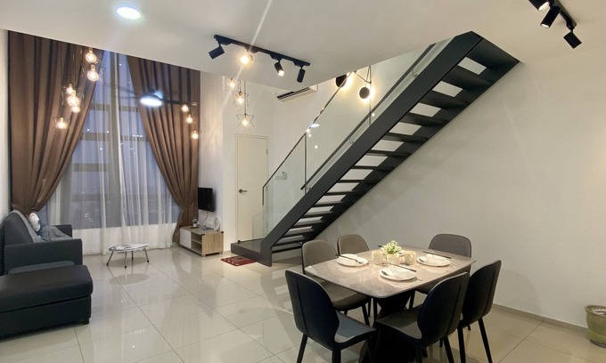 Taman Mutiara Apartment | EkoCheras Deluxe Suite 3mins to MRT Station