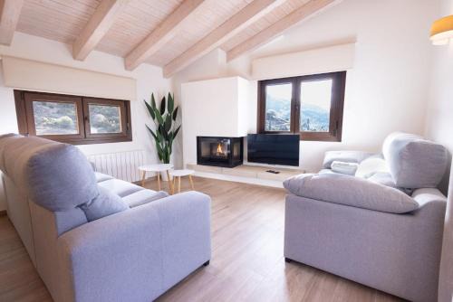 Beceite Apartment | El sueño del Búho 4. Ático con chimenea y terraza.