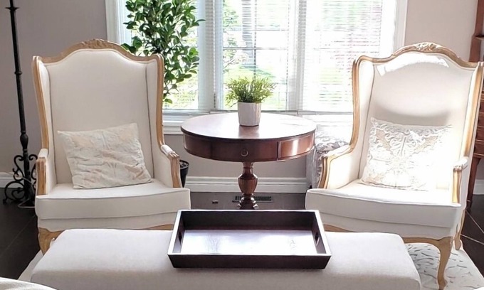 Saint Thomas House | Elegance, warmth and quietude set alongside the lush Lake Margaret Trails.