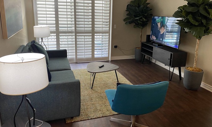 University City Apartment | Elegant 2bedroom in La Jolla