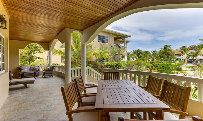 Placencia Condo | Elegant 2BR Villa w/Shared Pool, Beachfront Prop.