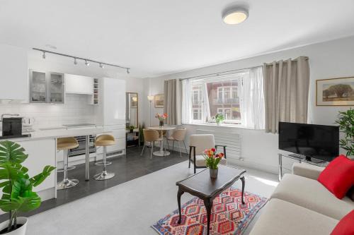 Knightsbridge Apartment | Elegant flat Opposite Harrods,Prime Knightsbridge