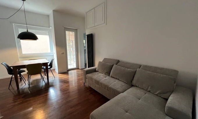 Tor di Quinto Apartment | Elegante Appartamento a Pochi Passi da Ponte Milvio e Dallo Stadio Olimpico