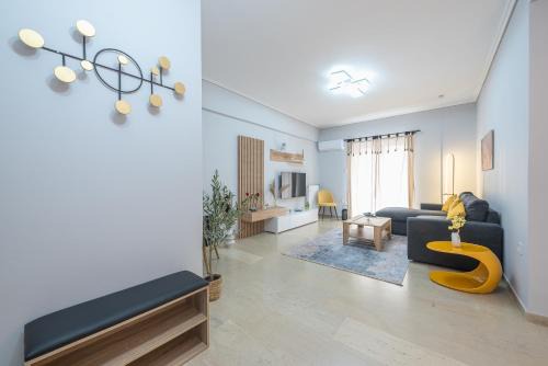 Zografos Apartment | Elena's house