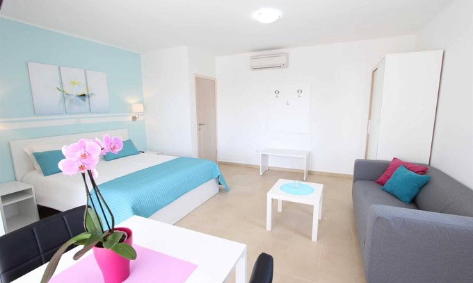 Rovinj Apartment | EMANUEL Studio with Balcony 2