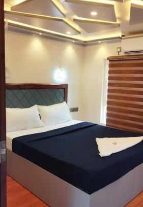 Sulthan Bathery Hotel | Emerald Holidays Wayanad