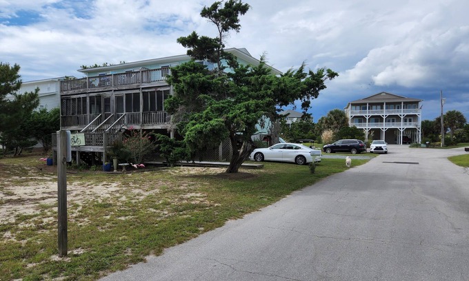 The Point Condo | Emerald Isle "The Point Rental". 3 bedroom 2 bath. Ocean view.