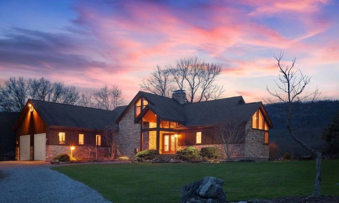 Gardiner House | Empathic Soul House: Luxury Hudson Valley Retreat