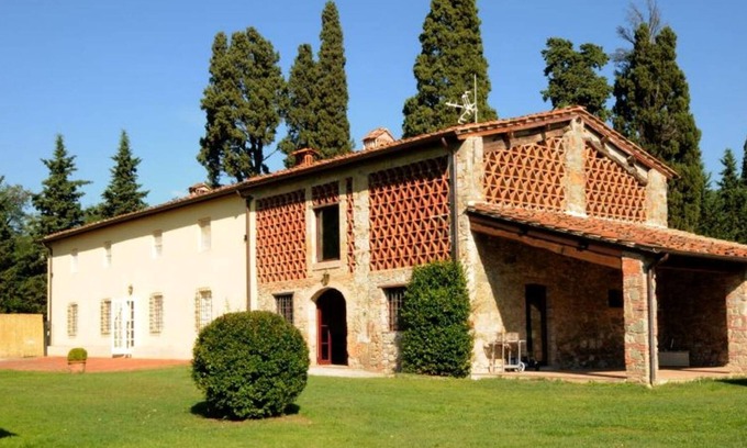 Camigliano Hotel | Enchanting country house surrounded by greenery. Private pool. 12 people. Lucca