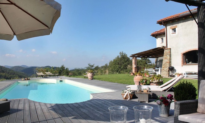 Mornese Villa | Enchanting Villa, Wonderful Sunset, Private Pool, WIFI,Dogs Allowed,FencedGarden