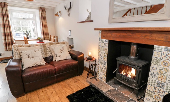 Beddgelert Cottage | ENCIL, pet friendly, with open fire in Beddgelert