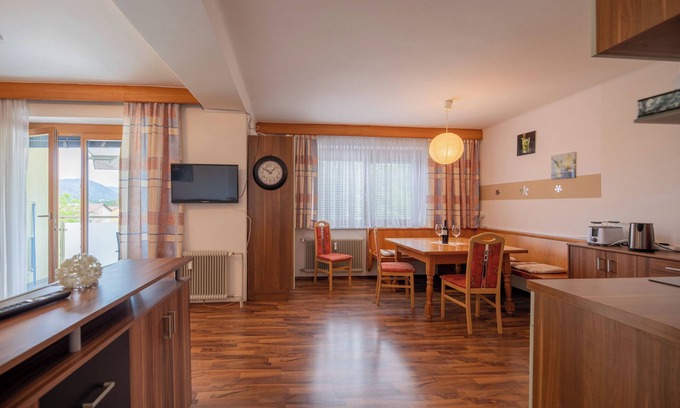 Klopein Apartment | Enjoy Appartement am Klopeiner See mit Pool, Freiem Badeeintritt und E-bikes