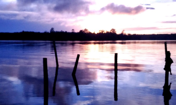 Saluda House | Enjoy family fun and Sunsets at Piankatank Point.