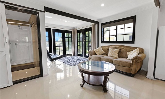 Lucknow House | Enjoy the best of urban living without sacrificing tranquility