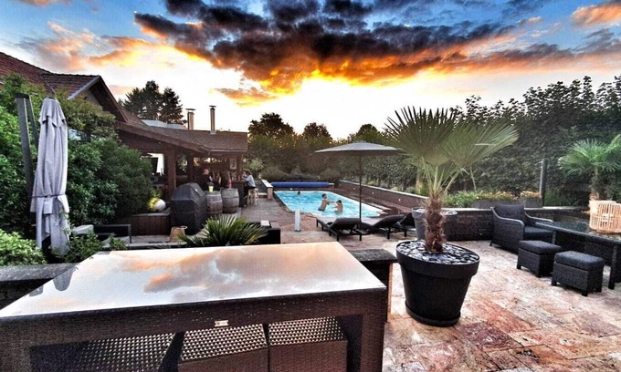 Toulon-sur-Arroux Cottage | Entire floor in a fully renovated town house with swimming pool.