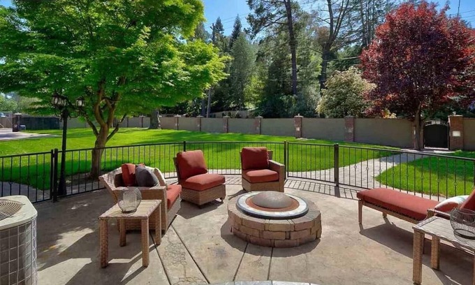 Chabot Park House | Entire Guest Suite in Oakland hills Estate.