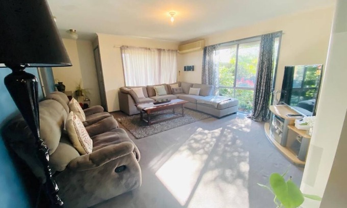 Werribee House | Entire Home In Werribee On the Best Possible Location.