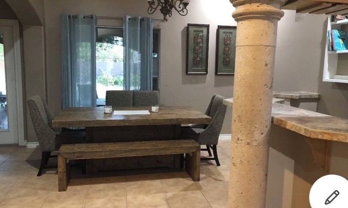 Bonanza House | Entire house , close to Mall, restaurants 4 bedrooms and 3 full baths