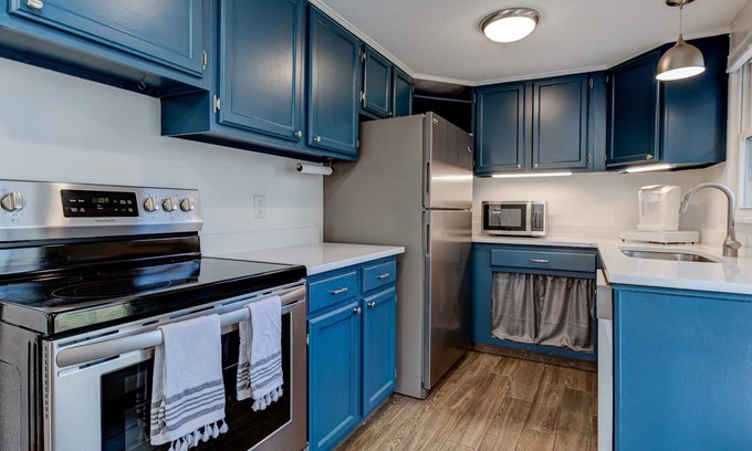 Avery Creek Cottage | Entire Residential Home - Arden, NC - Close to Sierra Nevada, Biltmore Park, I26