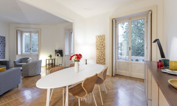 Washington Apartment | ERCOLE FERRAIO, 12 – Spacious and bright apartment