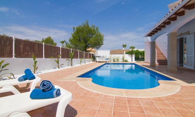 Son Serra de Marina Ski Chalet | Es Bon Patro