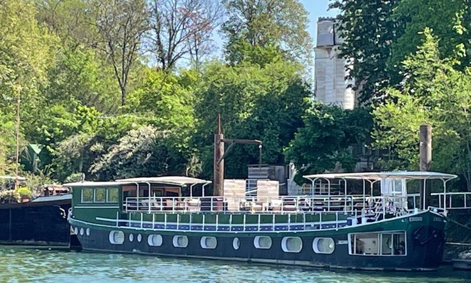 Quartier de la Muette Boat Rental | Escale Sur Seine