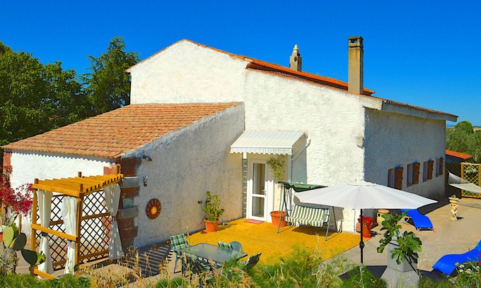 Martis Villa | Escape, Relax, Unwind, Private Accommodation & Close To Our Stunning Beaches.