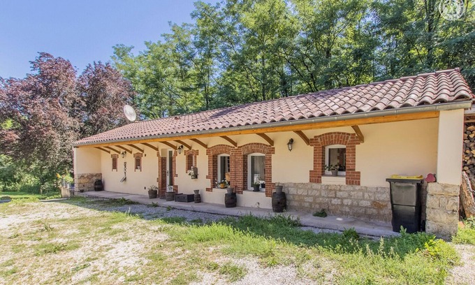 Frontenaud House | Espace Harmonie - Frontenaud