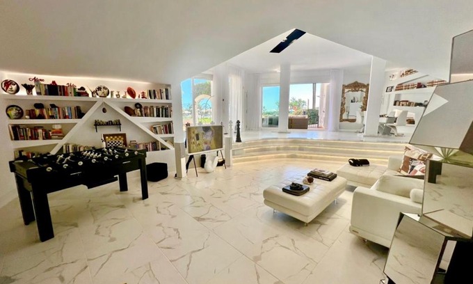 Cabopino Apartment | ESPECTACULAR Hogar en la playa MARBELLA