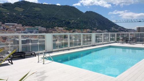 Gibraltar Apartment | ET - Large Stylish Studio In Centre With Pool