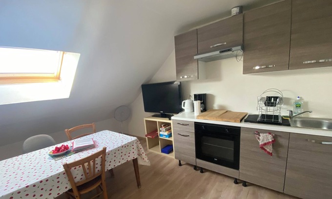 Chivres Apartment | Etage Indépendant à la Ferme