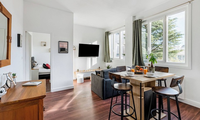 Charpennes - Charmettes Apartment | Evasion Lyonnaise - Light & Comfort ✨