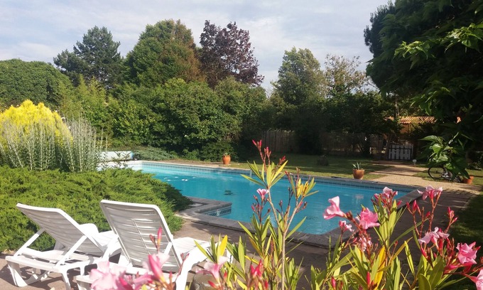 Saint Vivien Villa | Exceptional villa with private pool and enclosed grounds - 20 people - LA ROCHELLE