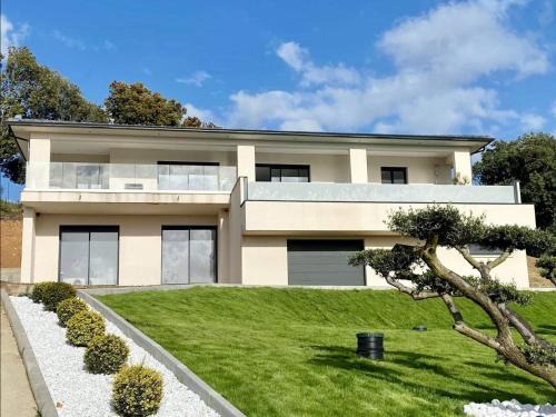 Eccica-Suarella Villa | EXCEPTIONNELLE VILLA Proche d'AJACCIO et PORTICCIO