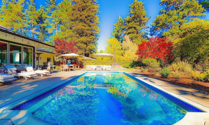 Freestone House | Exclusive 6 Acre Luxe Villa & Ranch in Sonoma Wine Country, Pool, Hot Tub, Bocce