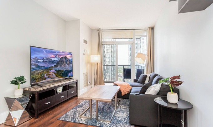 Fairview Condo | Executive 2BR/2BA Condo+Lakeview- Steps from SQ1