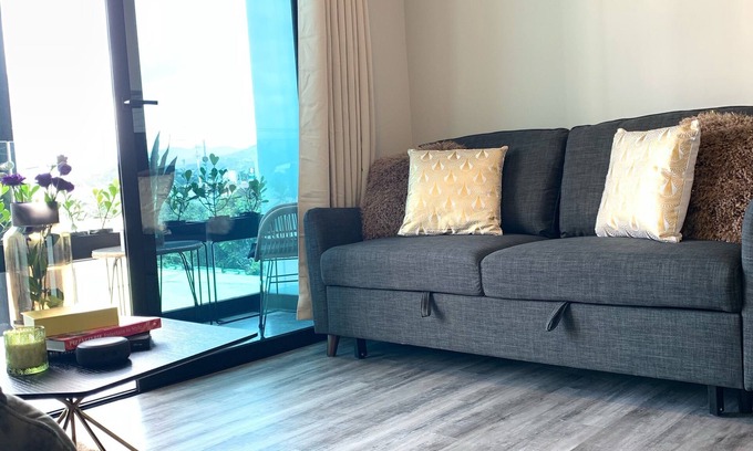 Rohrmoser House | Executive Condo With the Best Amenities at Downtown SJ Near Airport